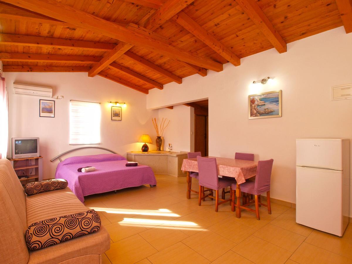 Iva 1534 Apartment Pula